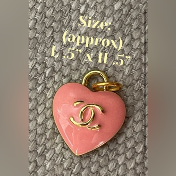 CC Pink Heart Zipper-Pull⭐️🩷 - Picture 1 of 3